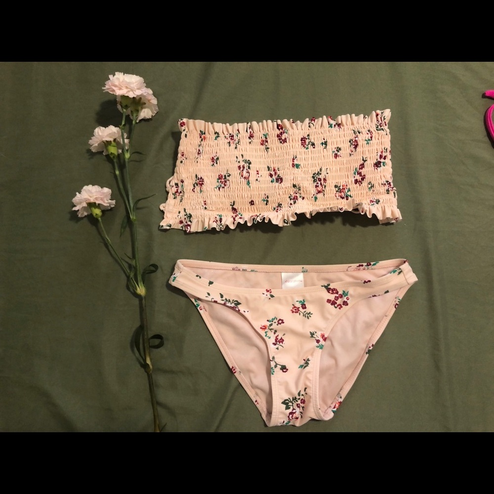 Bathing suit